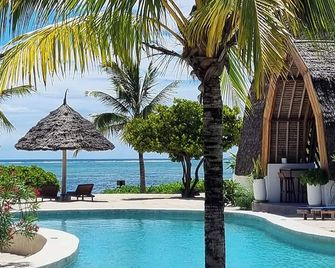 Kijani Beach Villas - Bwejuu