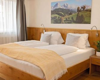 Apartment 5, 1 double room, 1 bathroom, eat-in kitchen - Erlenhof - Maria Alm am Steinernen Meer - Chambre