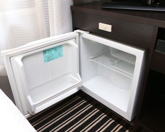 APA Villa Hotel Sendaieki-Itsutsubashi - Sendai - Servicio de la habitación