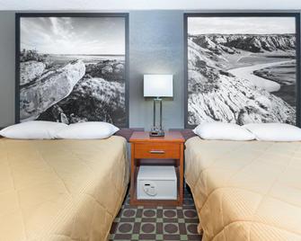 Super 8 by Wyndham Miles City - Miles City - Bedroom