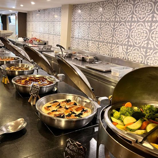 Buffet view of Emporio Reforma
