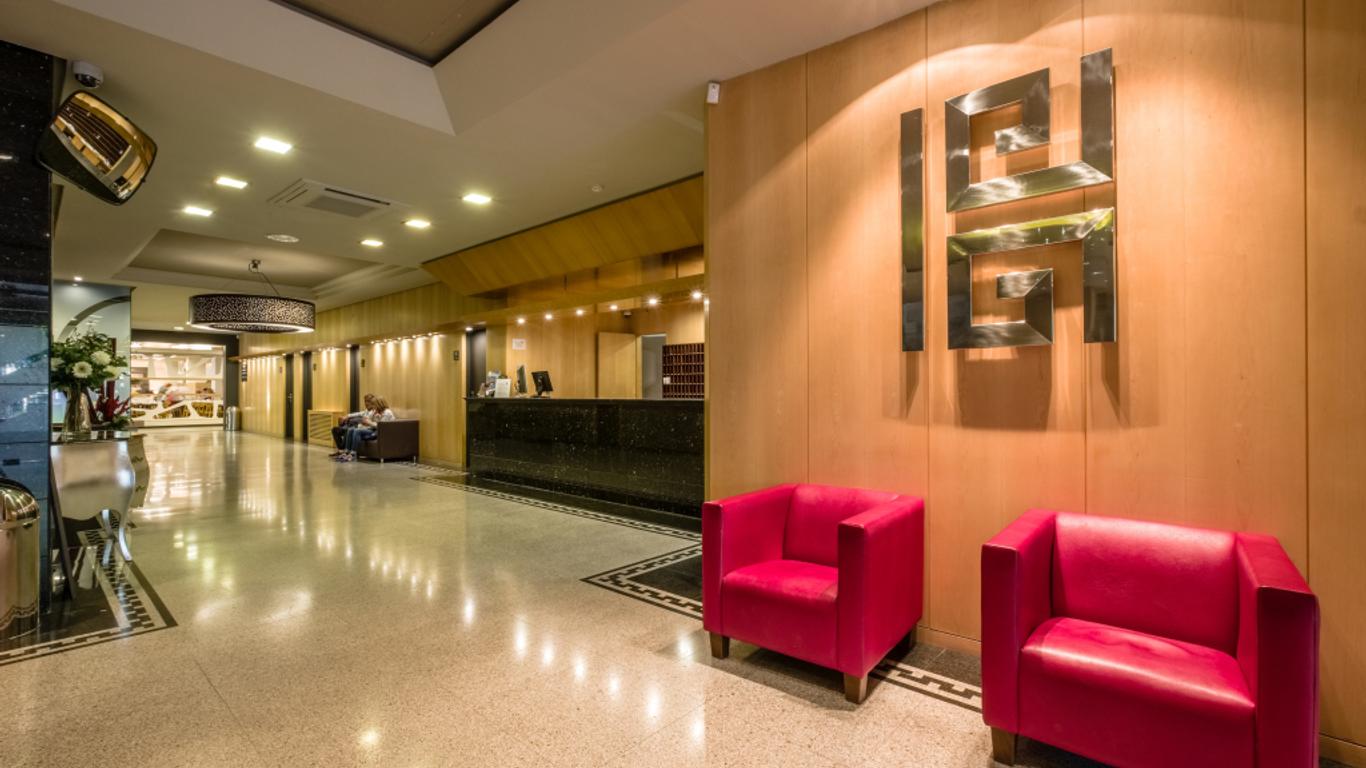 Hotel California Garden