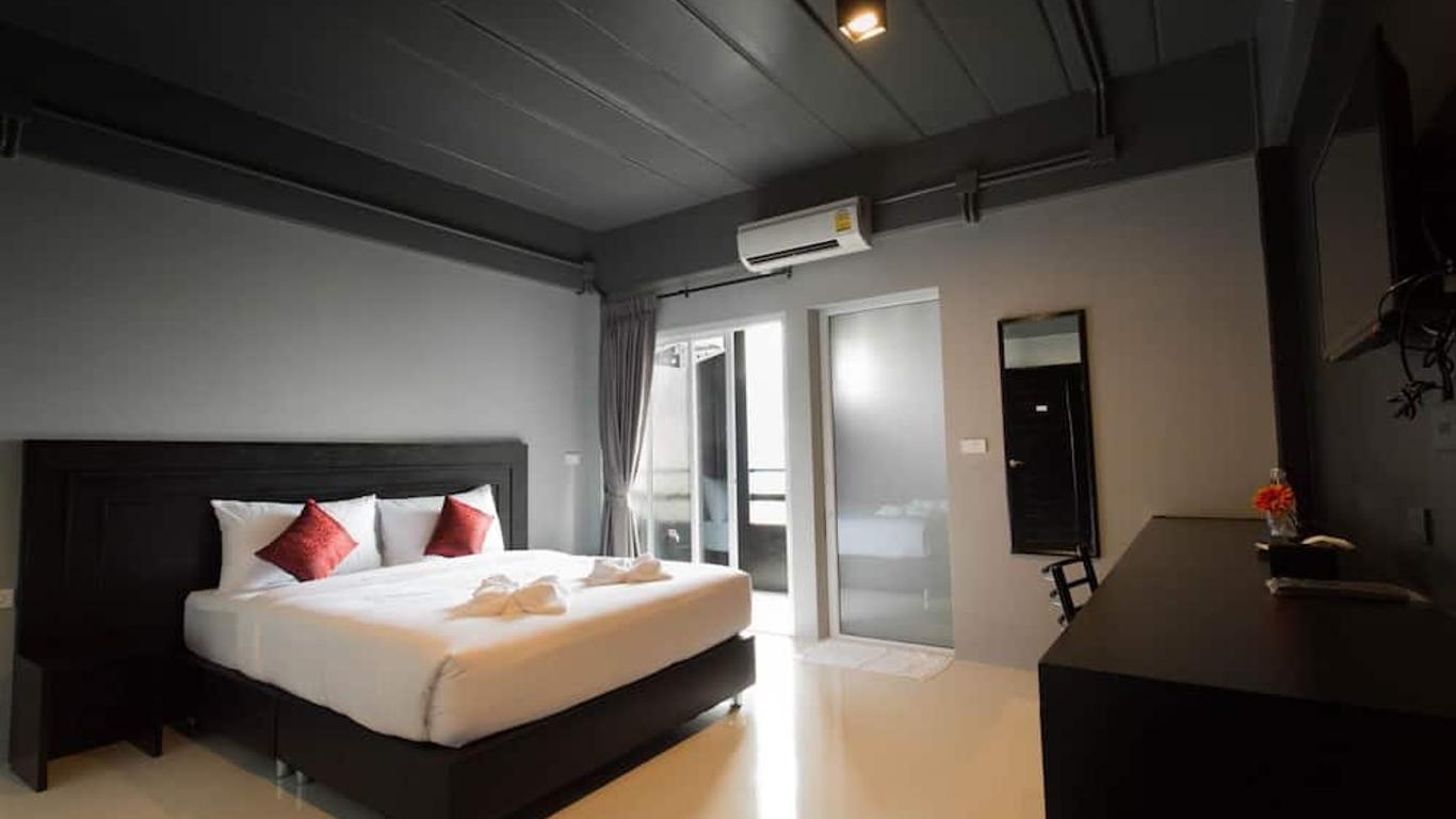 B-Black Hotel Chonburi