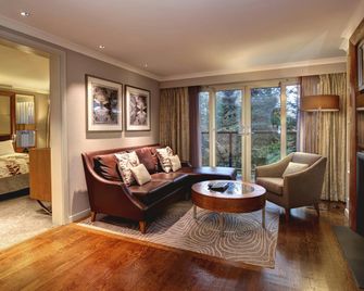 هيلتون جراند فاكيشنز كلوب كرايجن داروك سويتس سكوتلاند - بالاتر - غرفة معيشة