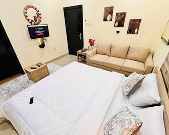 Cozy 1-bedroom apartment in fabulous Manamma with AC - Manama