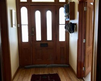 The Old Vicarage - Reefton - Hallway