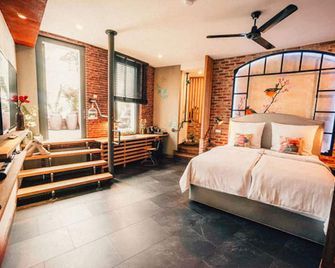 36 Phô Cô Hotel & Suites - Weimar - Schlafzimmer