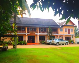 Senehuaphan Guesthouse - Luang Prabang - Building