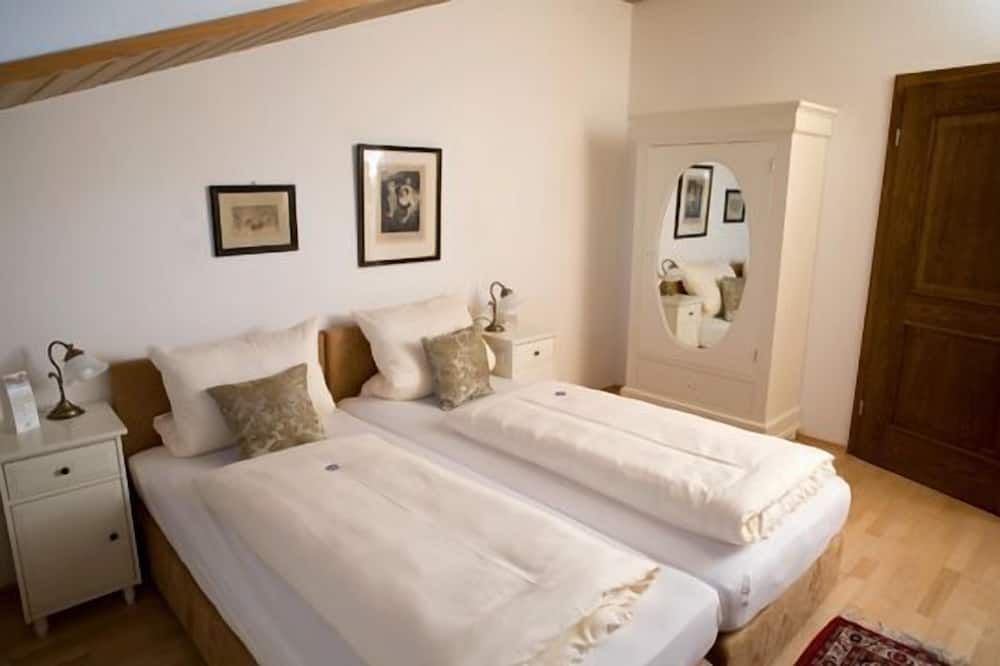 فندق ألبينا