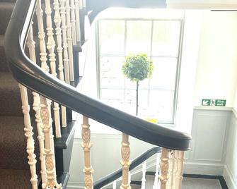 Allandale House - Auchterarder - Aufgang