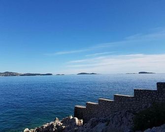 One Suite Hotel - Mlini - Playa