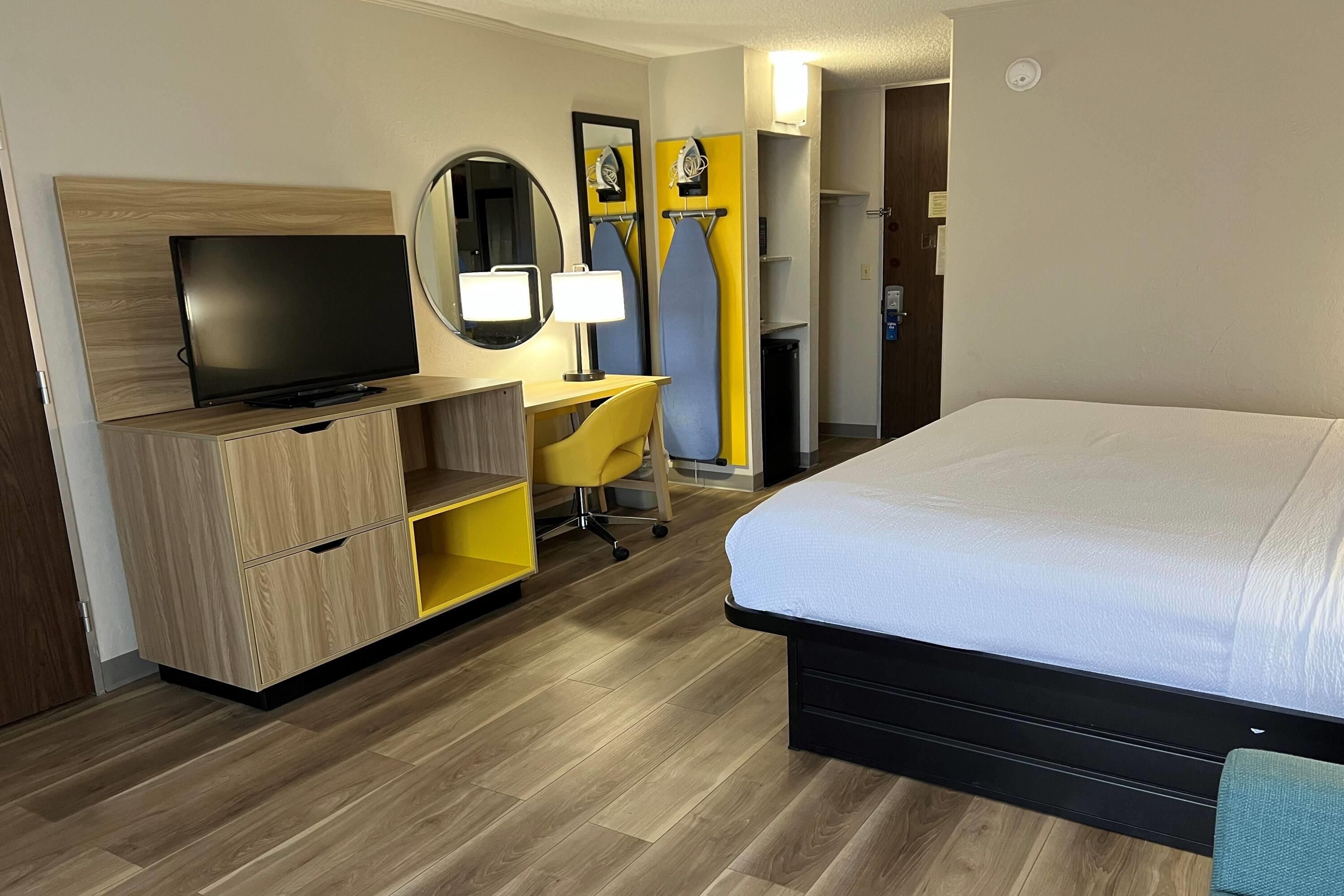 Days Inn by Wyndham Norman - Norman - Quarto