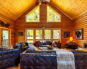 Private Gore Pass Adventure Cabin With Hot Tub - Kremmling - Sala de estar