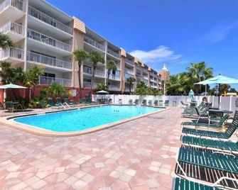 Holiday Villas - Redington Shores - Pool