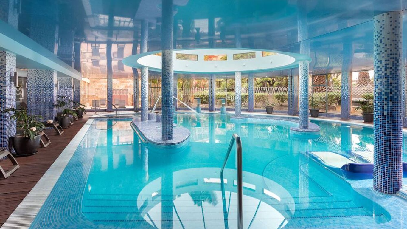 إلبا سارا بيتش آند جولف ريزورت