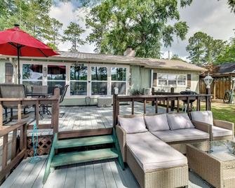 Private Dock And Fire Pit Gantt Lake Get - Andalusia - Innenhof