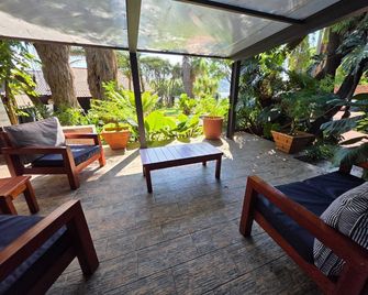 Waterfront Guest House - Hartbeespoort - Bathroom