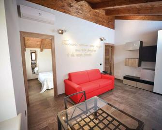 Casale905 - Crecchio - Salon