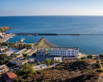 Tylos Beach Hotel - Kato Pyrgos