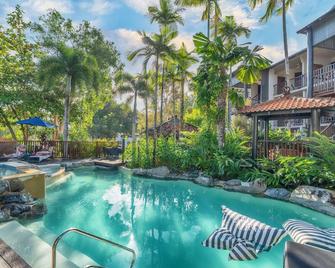 Hibiscus Resort & Spa - Official Onsite Reception & Check In - Port Douglas - Uima-allas