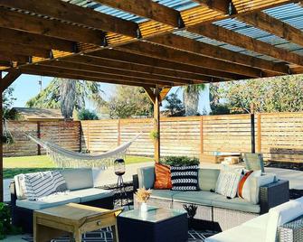 Guest Ranch House W Pool Access Near Natl Parks - Dinuba - Innenhof