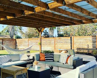 Guest Ranch House W Pool Access Near Natl Parks - Dinuba - Binnenhof