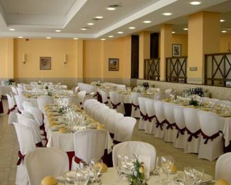 Duerming Villa De Sarria Hotel - Sarria - Bankettsaal