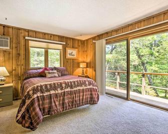 Tranquil Riverside Home w/ Wraparound Deck & Views - Baldwin - Bedroom