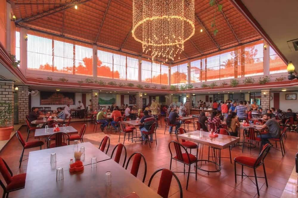 Heritage Shelters Resort - מיסור - מסעדה