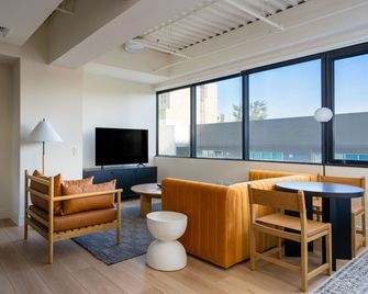 Kasa Sunset Los Angeles - Los Angeles - Living room
