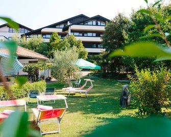 Bio Hotel Kaufmann - Ora - Patio