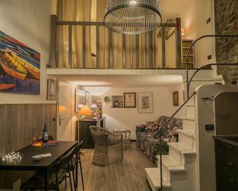Petrella's Point Studio - Vernazza - Sala de estar