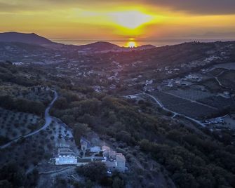 Le Querce Farmhouse - Agropoli - Outdoors view