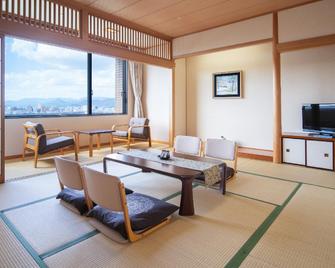 Chres - Kochi - Bedroom