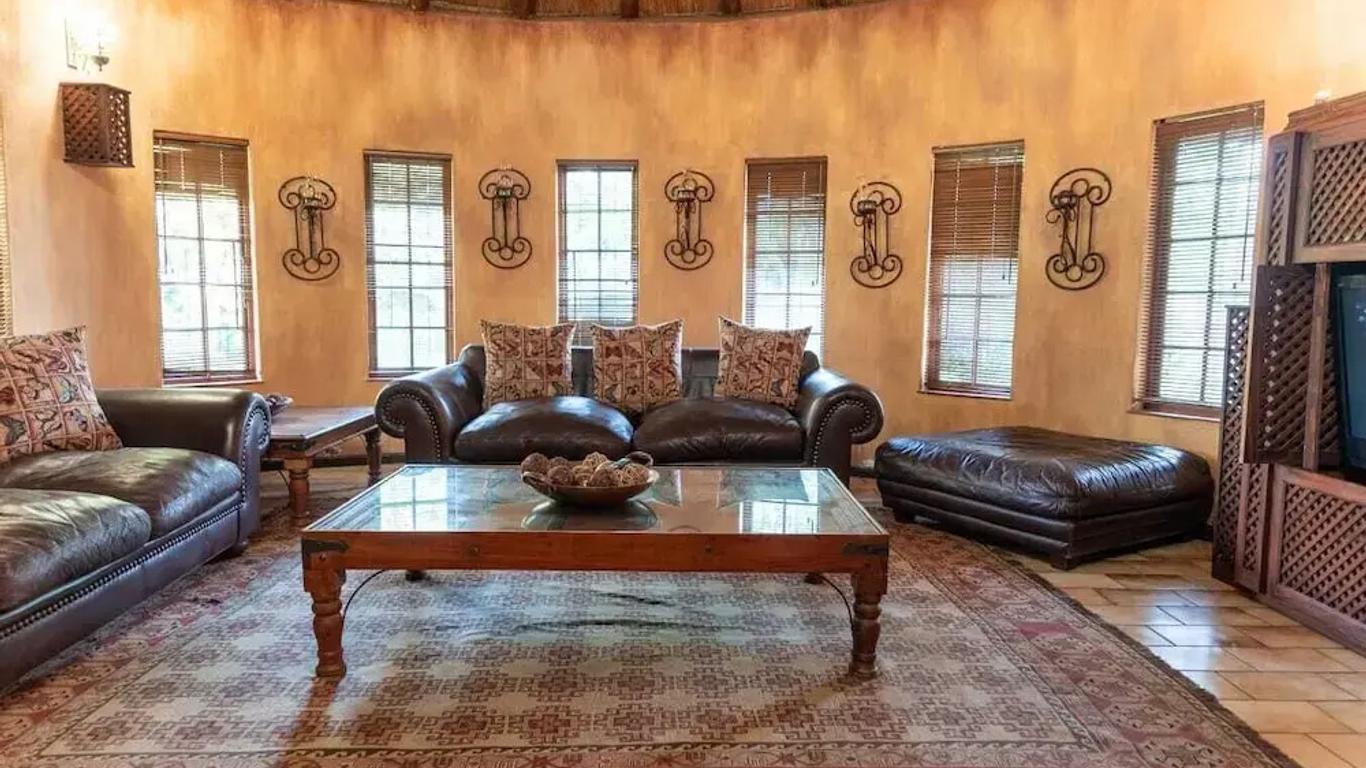 Hotel Nomad Belvedere Lodge