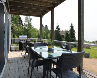 Le Rassembleur, Spa & Salle De Jeu - Petite-Rivière - Balcon