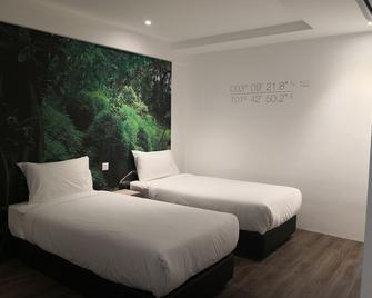 H Boutique Hotel Xplorer Loke Yew - Kuala Lumpur - Bedroom