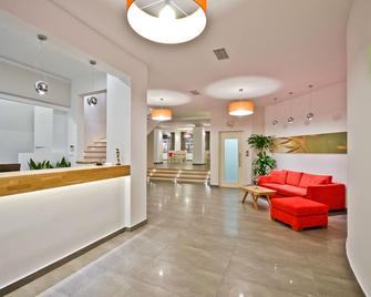 Xenia Hotel - נאקסוס - לובי