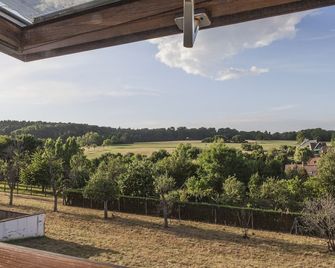 Beautiful cottage, in house, small quiet village, nature, forest nearby. - Sommerau - Balcony