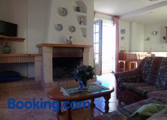 Apartamentos Turisticos Cumbres Verdes - Granada