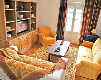 Tagus Host - Santarém - Living room