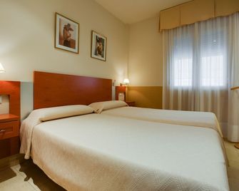 Hostal Forum - Villa del Río - Habitación