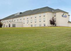Days Inn by Wyndham, Orillia - Orillia - Gebouw