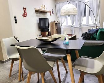 Zeus Stylish Luxury Business Suite In The Heart Of Athens - Atenas - Sala de jantar