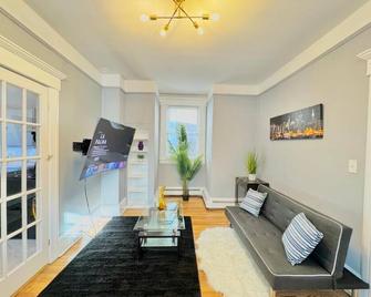 Waterfront NYC skyline views - Union City - Wohnzimmer