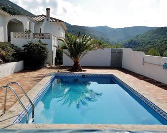Wonderful chalet in the mountains - ideal for walking, cycling and relaxing - Sella - Pool