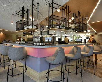 Novotel Wavre Brussels East - Wavre - Bar