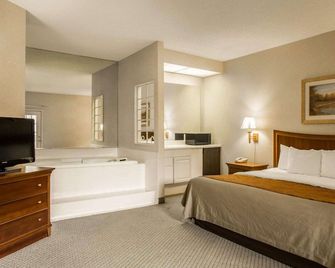 SureStay by Best Western Cherokee on the River - Cherokee - Soverom