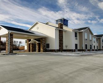 Cobblestone Inn & Suites - Hartington - Hartington - Edificio