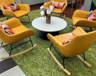 Spark by Hilton Indianapolis Northeast Fishers - Fishers - Lounge